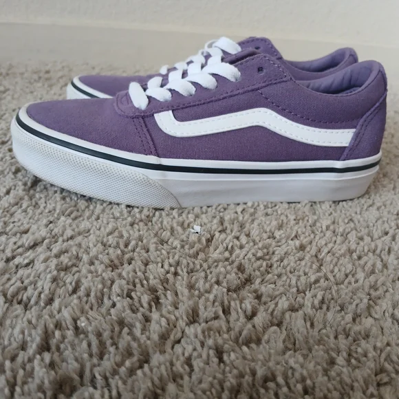 Vans Purple and White Girls Casual Shoes - Picture 4 of 11
